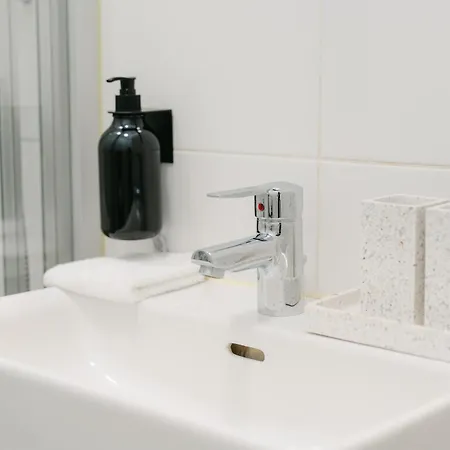 Stylish Apt For 4-6, 5 Min To Center, No Lift Currently Wien Exterior foto