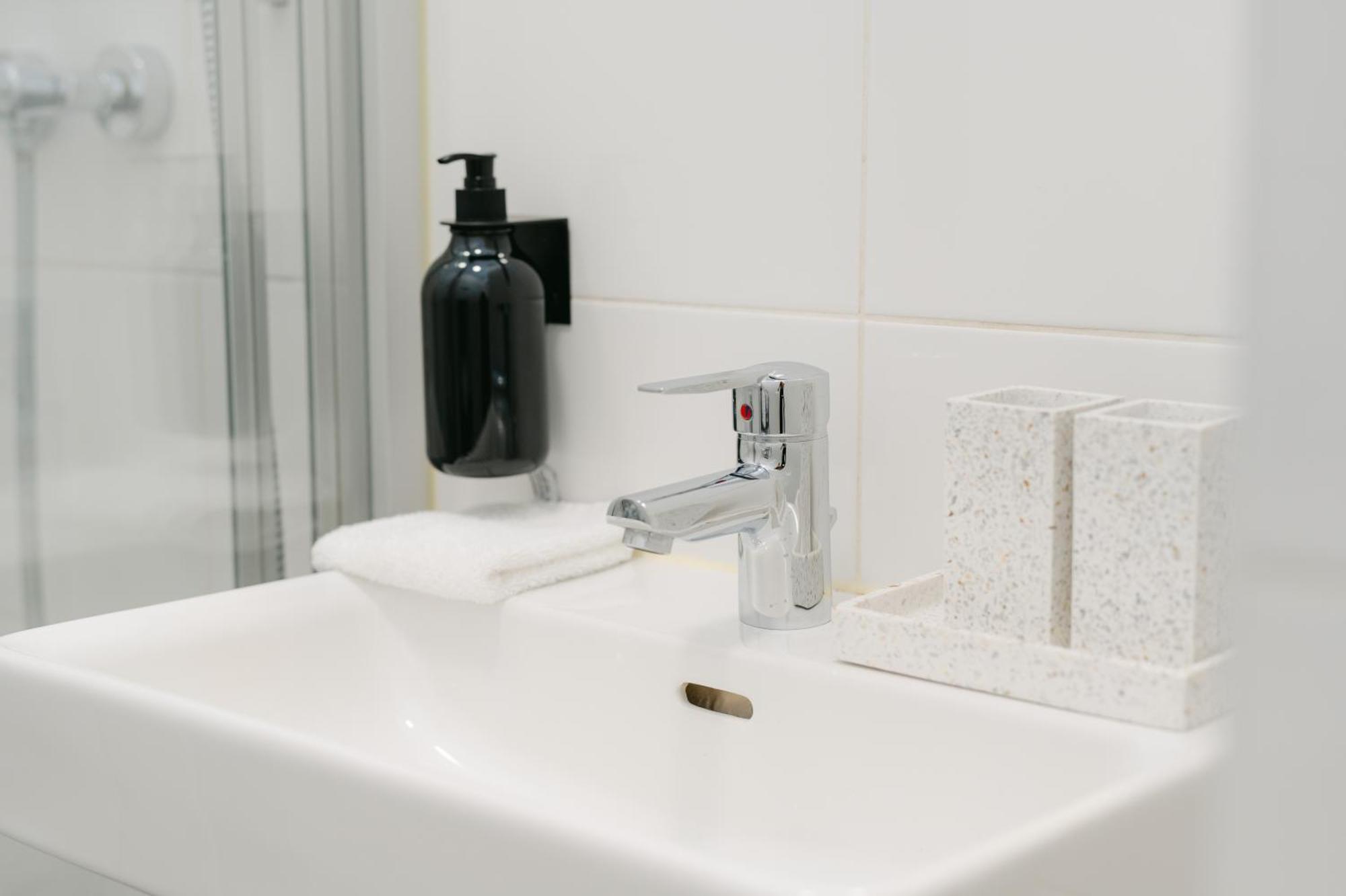 Apartmán Stylish For 4-6, 5 Min To Center, No Lift Currently *