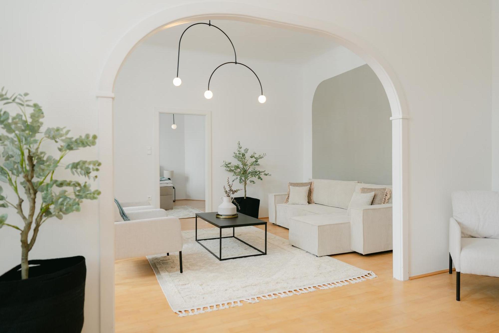 Stylish For 4-6, 5 Min To Center, No Lift Currently Apartmán *